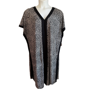 Uncover Black and White Animal Print Kaftan Size 1X NWT SKU0418